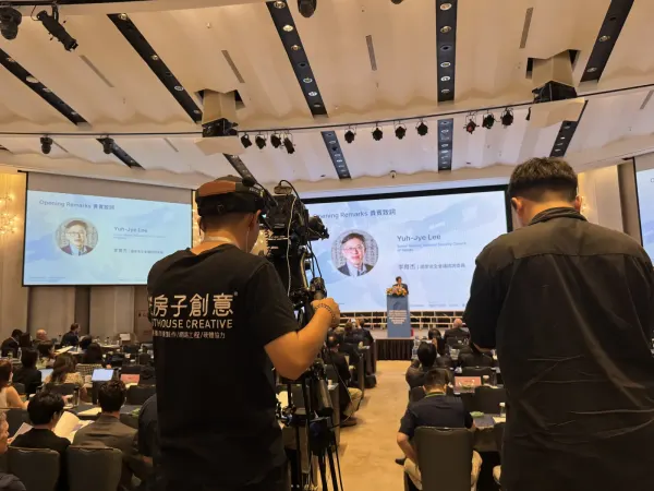 論壇現場的攝影機操作