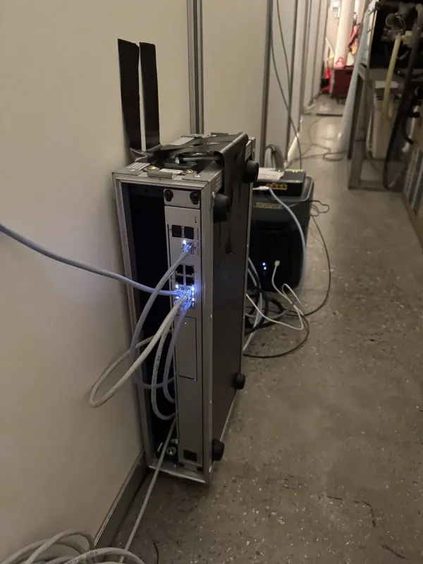 現場的網路設備與佈線