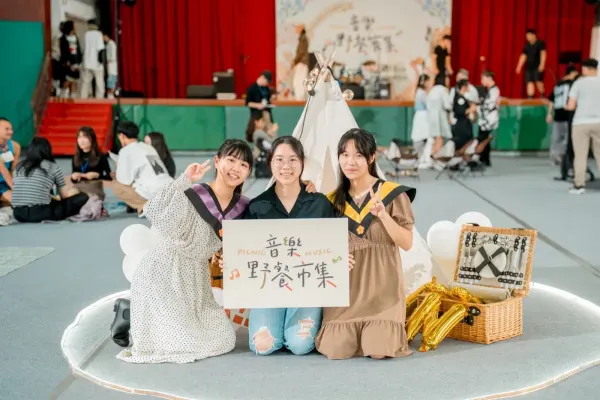 National Taiwan University Anniversary Fair: Music Picnic Market (1/12)